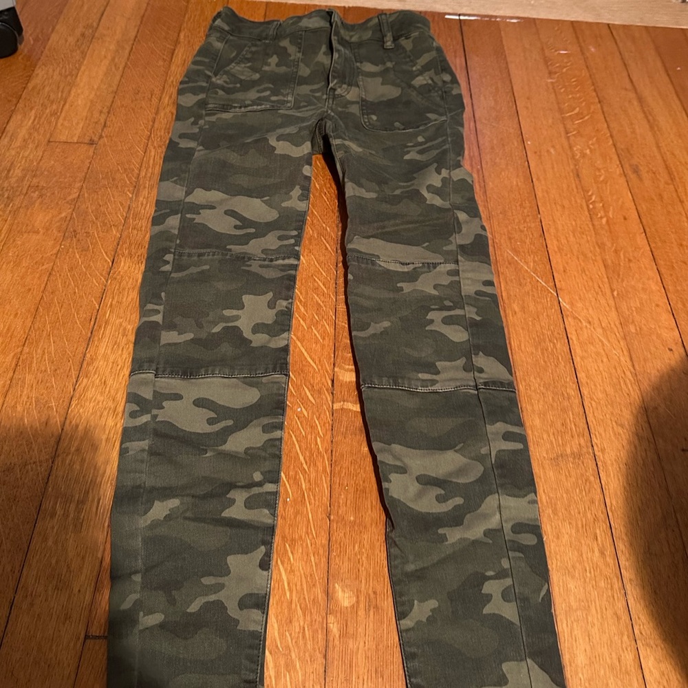 American Eagle Camo High Rise Jeggings
